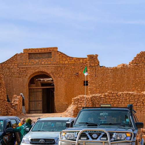 Nissan Patrol sahari