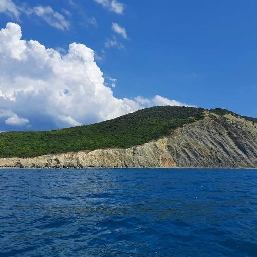 Море