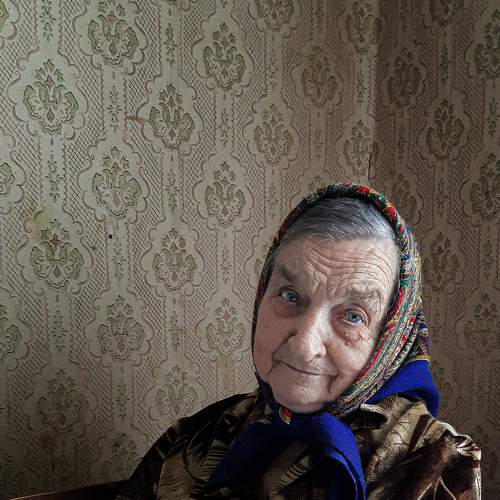 Любимая бабушка