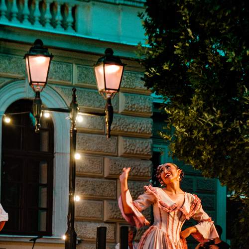 Photo #8221323
