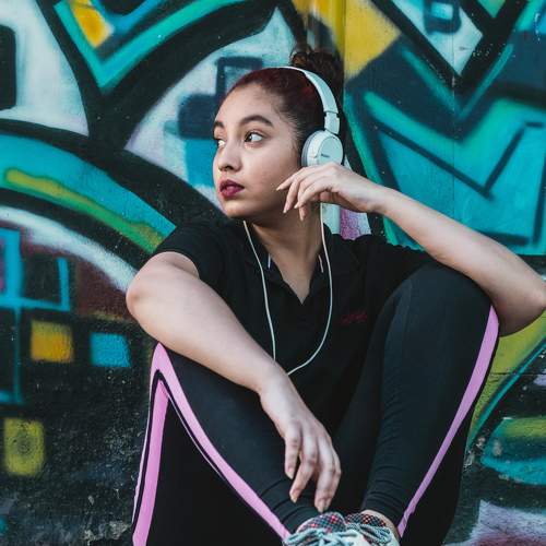 Girl with the headphone