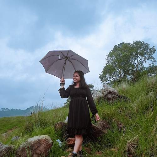 Girl with the umbrella