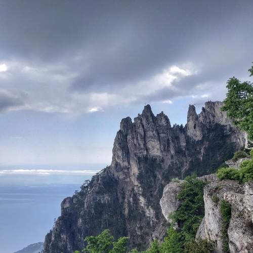 Ai-Petri peak after rain