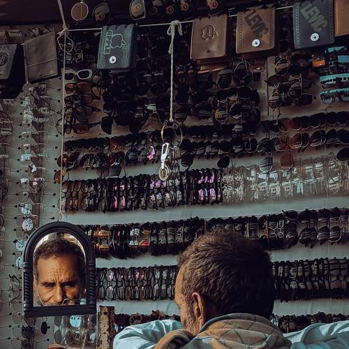 It is also important to take pictures, the mirror never shows the past.