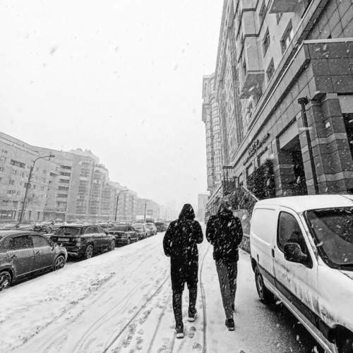 Снег пошёл
