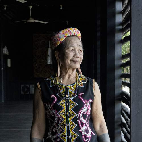 Last generation long ear women