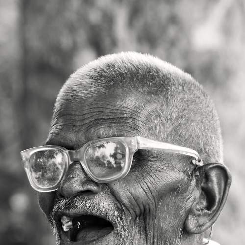 SMILE PLEASE