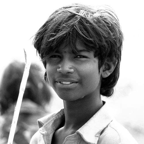 A GYPSY BOY ON TH ROADS