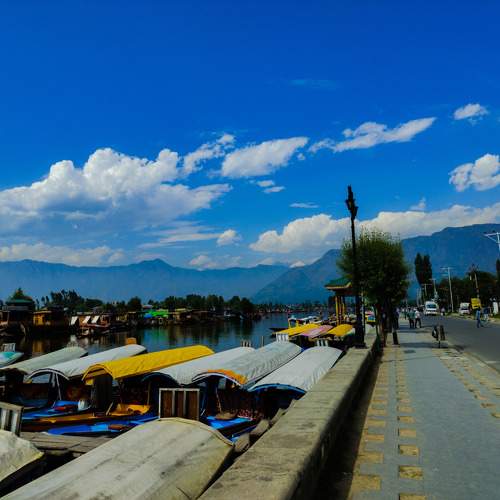 Street in srinagar