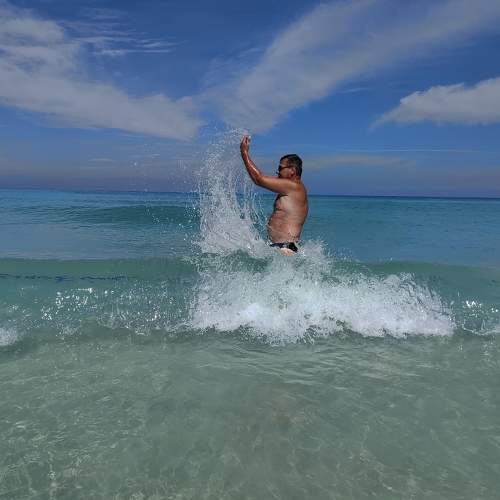 Photo #9699916