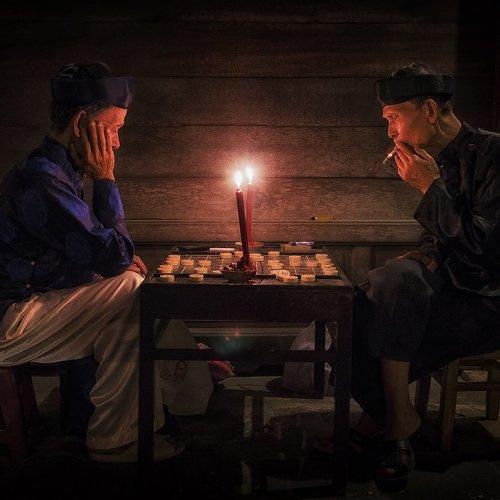 Game of Light