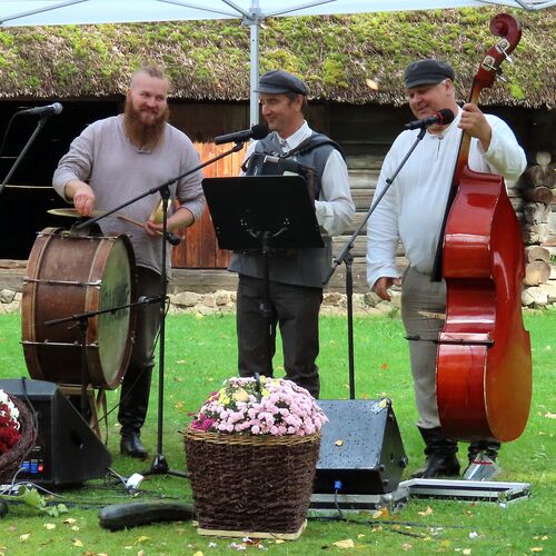 Photo #9752982