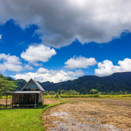 cottage with beautiful culumbus cloud