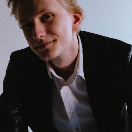 Photo #9857440
