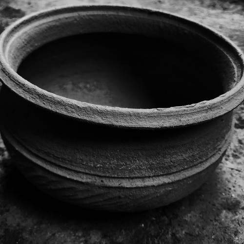Clay pot
