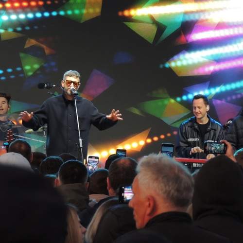 Photo #10216736