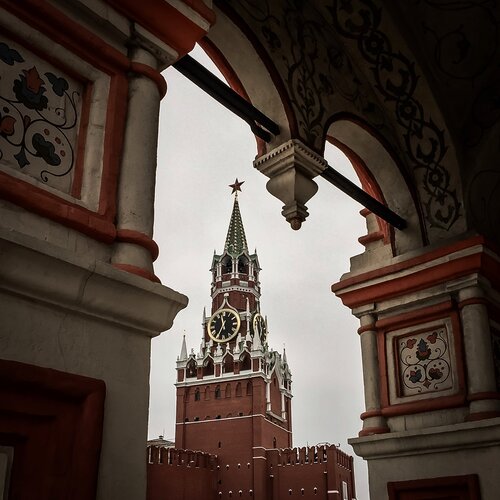 Спасская башня: новый ракурс