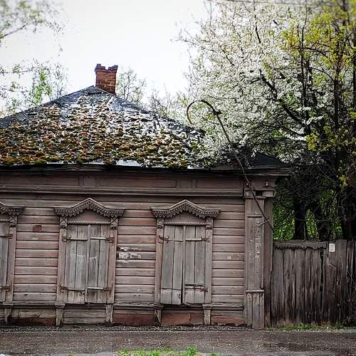 Забытый старый дом