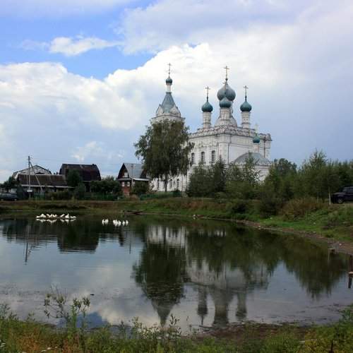 Пруд в деревне