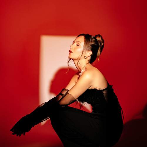 Photo #10390217