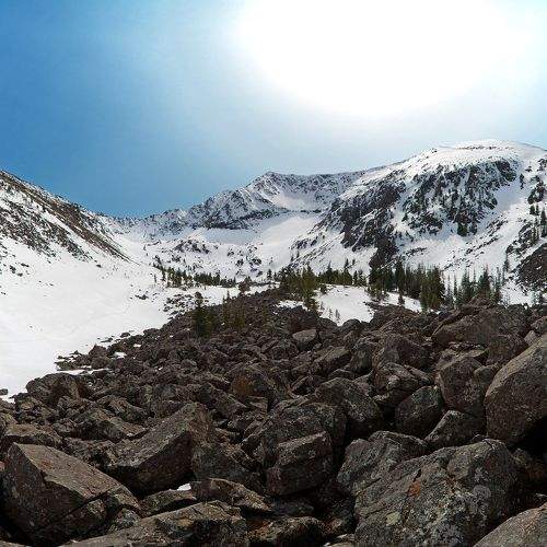 Каменная река