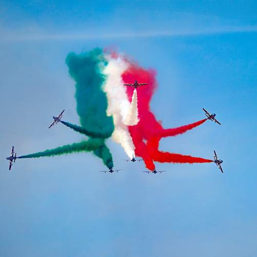 Dubai Airshow Spectacle