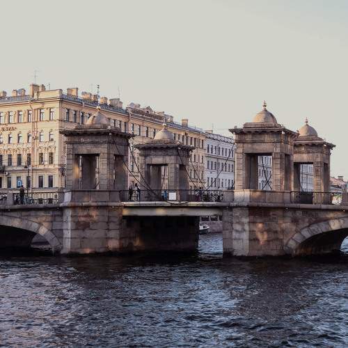 Ломоносовский мост. Солнечные зайчики