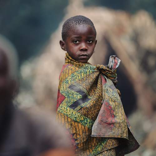 Niña Batwa-Uganda