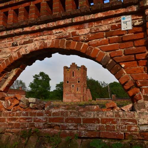 Былая роскошь.