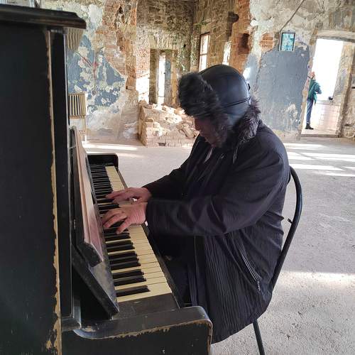 Photo #10678359