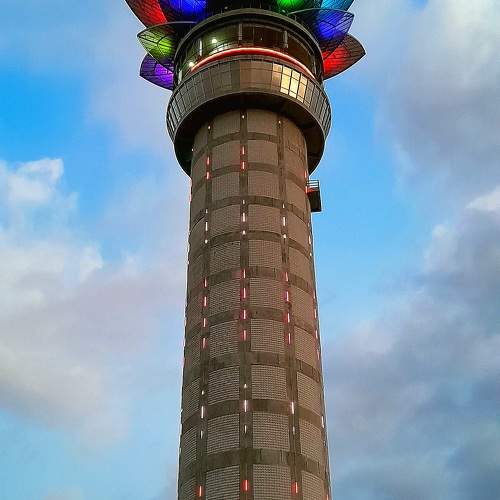Menara