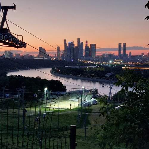 Photo #10751074
