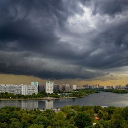 Гроза в Москве.
