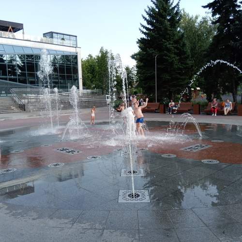 Photo #10777600