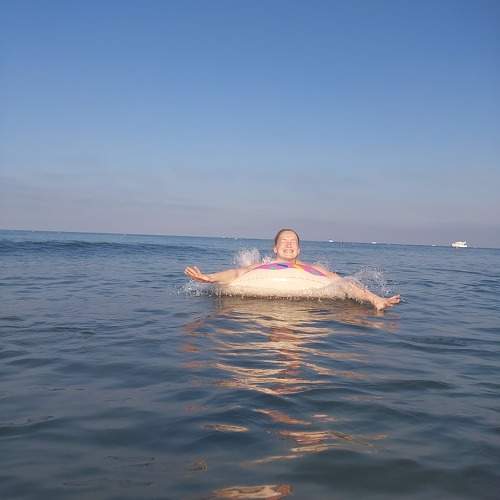 Photo #10781359