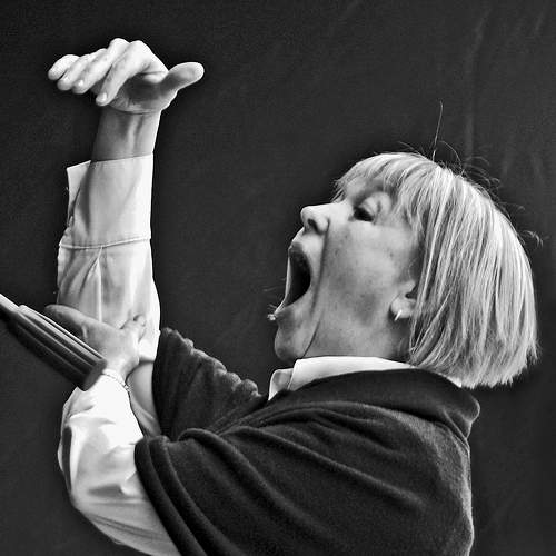 Руководитель молодёжного хора