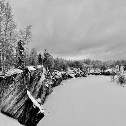 Чёрно-белое безмолвие