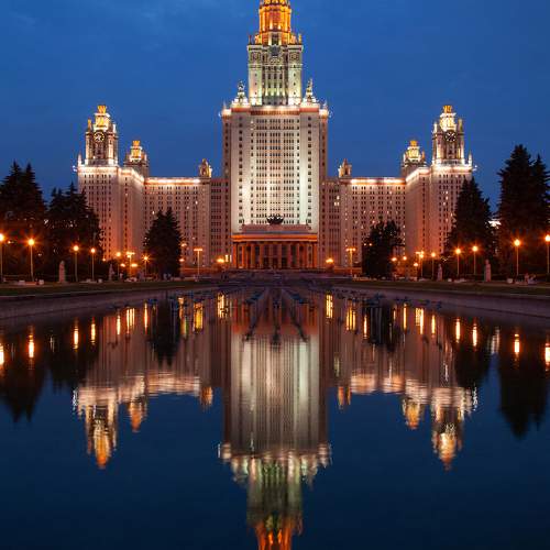 Главное здание МГУ