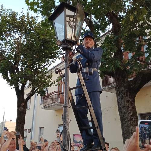 Photo #10887248
