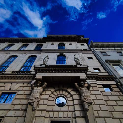 Photo #10890414