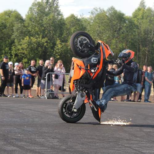 Photo #10902957
