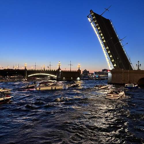 Троицкий мост.