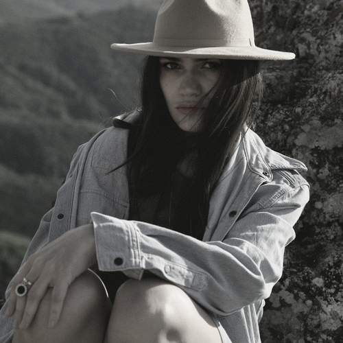 Photo #10976080