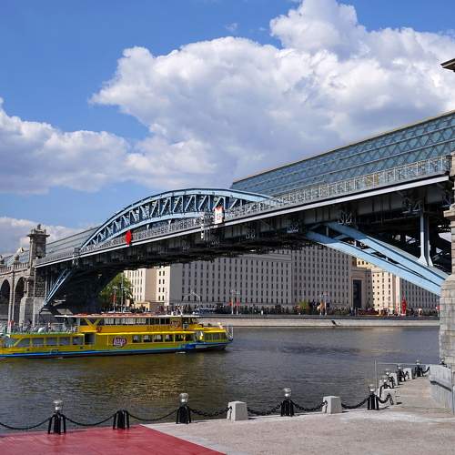 Андреевский пешеходный мост. Москва