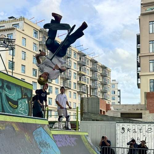 Photo #11012325