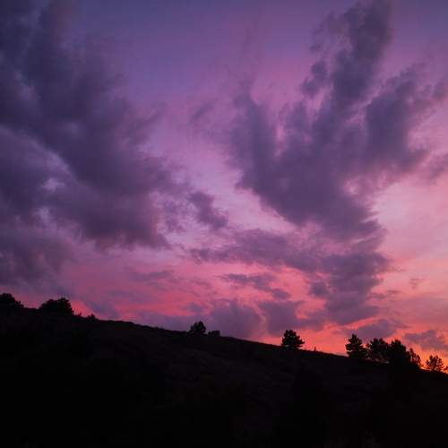 Dance of the colors on the clouds