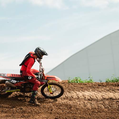 Photo #11083579