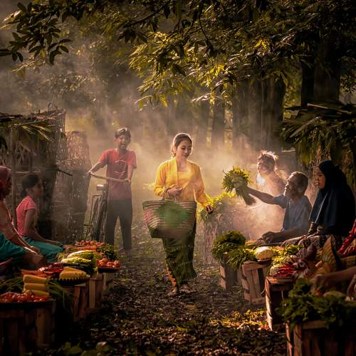 The Early Morning Street Market of Indonesia