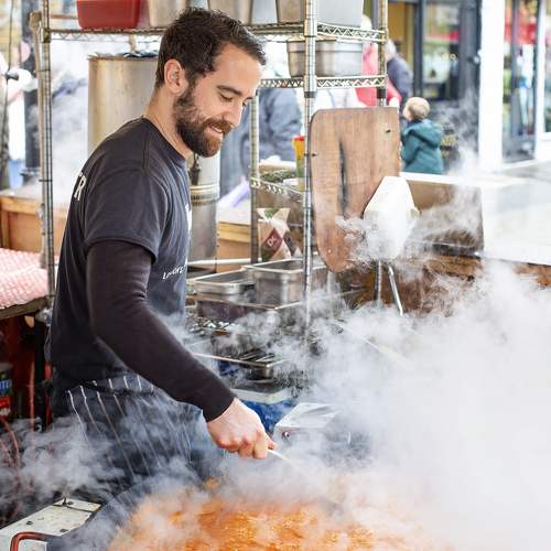 Tasting Spanish Specialties on the Street