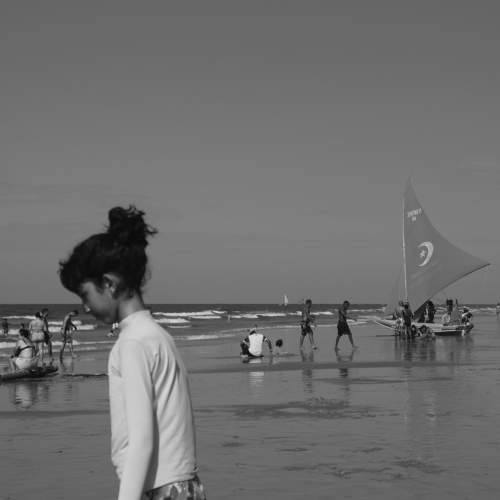 Garota na praia